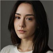 Laureata in psicologia, supporto gli studenti in ogni materia, specialmente di ambito umanistico